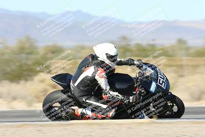 media/Dec-04-2025-Racers Edge (Thu) [[5ebc9f124d]]/3-B Group/5-Session 2 Turn 2 inside Speed Pans/